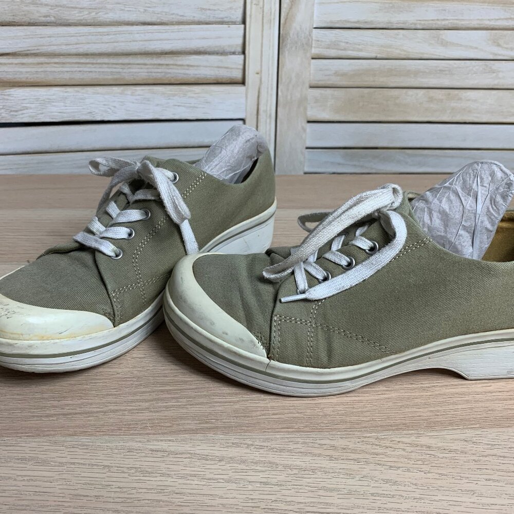 Dansko Vegan Veda Sneaker Clogs Sz 9.5